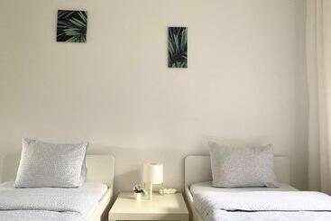 هاستل Pokoje Rezydencja Parysa