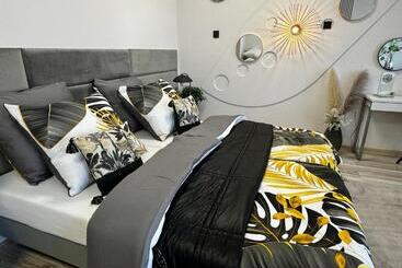 Apartamenty I Pokoje „pod Jedynką”