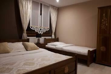 Bed and Breakfast Magurskie Bywanie