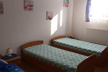 پانسیون Apartamenty U Ani