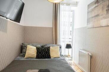 پانسیون Clicktheflat żurawia Street Apart Rooms