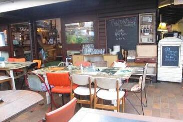 هاستل Wake Up! Byron Bay