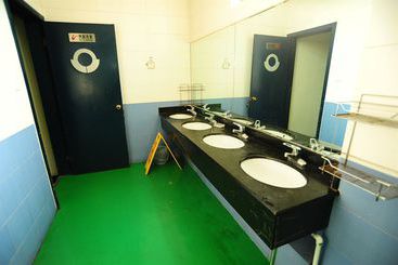 Captain Hostel