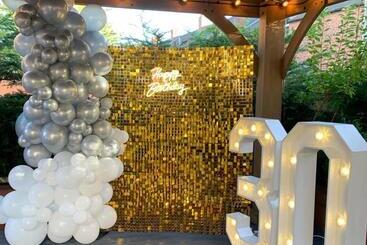 هتل Hendham House