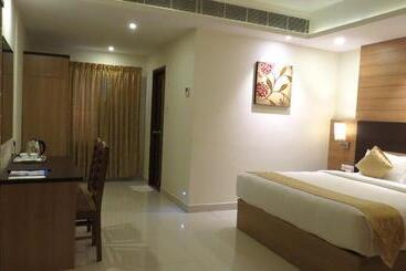 בית מלון כפרי Rajadhani