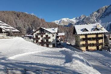 هتل Residence Stelvio