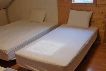 펜션 Gyeongju Tavo Guesthouse