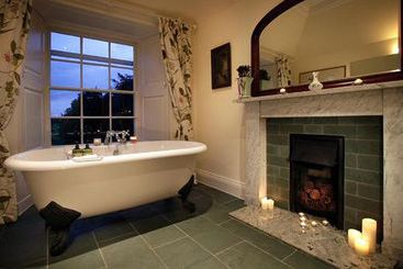 膳宿费 Letham House