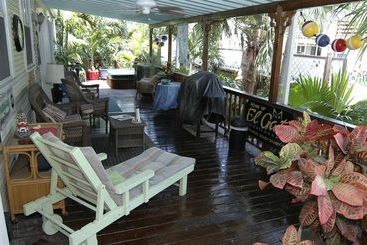 پانسیون The Beach Bungalow