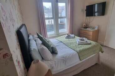 膳宿费 The Fawley Guest House