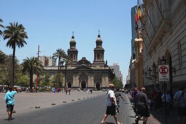 آپارتمان‌های توریست‌ها Plaza Paris Amistar