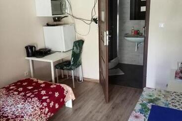 旅馆 Zajazd Gawrysiówka