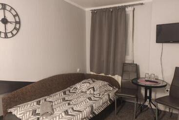 הוסטל Zajazd Pod Lwem