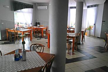 הוסטל Zajazd Skorpion Rzeniszów