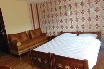 Bed and Breakfast Gosciniec Pod Brzegiem