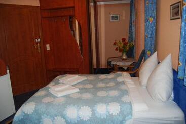 مبيت وإفطار Villa Europa