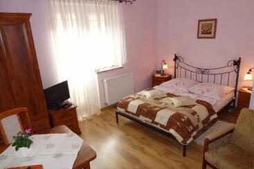 مبيت وإفطار Villa Holma  Agroturystyka