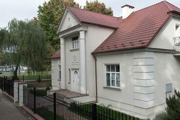 تختخواب و صبحانه Willa Puławianka