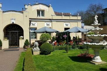 هاستل Noclegi Pokoje Goscinne Lublin