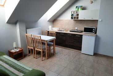 مبيت وإفطار Praski Dom