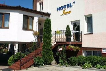 בית מלון כפרי Irena