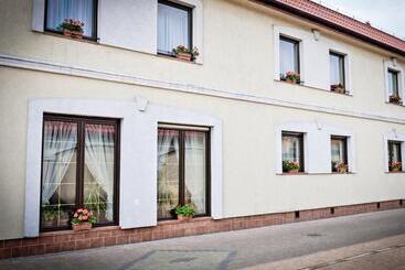 בית מלון כפרי Koloseum