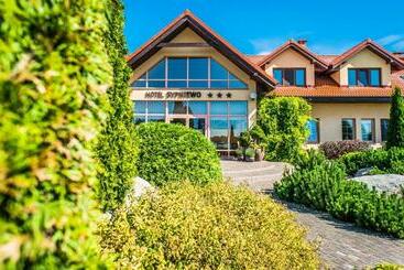 בית מלון כפרי Sypniewo