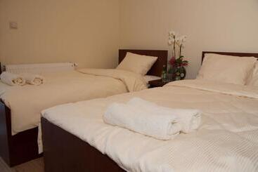 فندق Zajazd Antresola