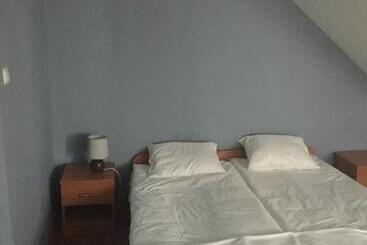 בית מלון כפרי Zajazd Zachęta