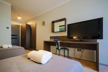 ペンション B&m Guesthouse