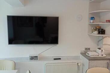 פנסיון Villa Selavi