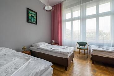 هاستل Savoy Wrocław