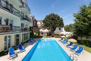 Bed and Breakfast Villa Sedina