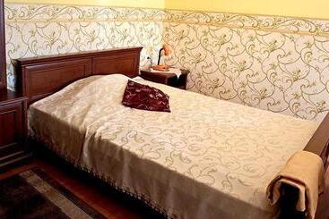 בית מלון כפרי Miły