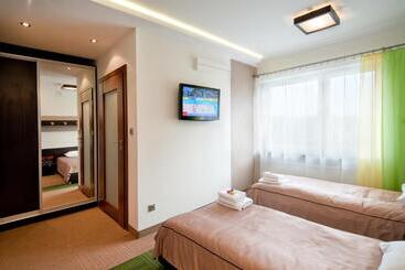 هتل Młoda Europa