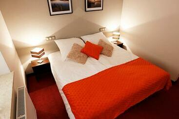 Отель Otoliński