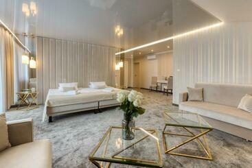 酒店 & Spa Biały Dom
