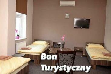 펜션 Noclegi Gemini Dom