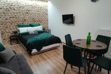 מלון דירות Ground Floor By Rentoom