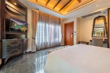 Phukalini Luxury Pool Villa & Onsen Sha Plus Certified