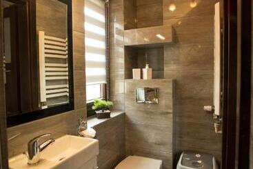 Pokoje I Apartamenty U Sabiny   Apartament I Domek Z Jacuzzi Na Wyłączność   Pozostałe Pokoje Bez Ja