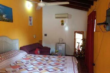 Pension Hospedaje Zona Aeropuerto