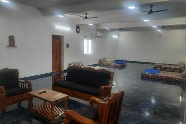 Отель Paradise Apk Farm House