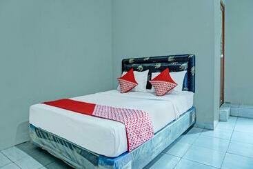 בית מלון כפרי Oyo 92205 Chouse