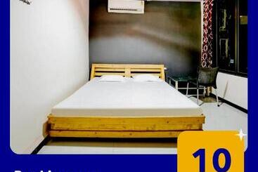 בית מלון כפרי Oyo Flagship 80717 Daryavardi Beach Resort