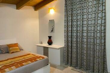 Пансион Casa Ghirthalos