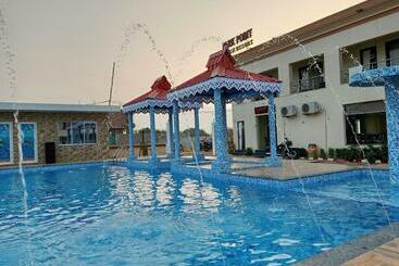 Park Point Beach Resort