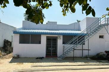 פנסיון Peshagar Guest House