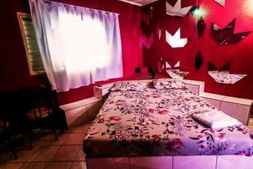 Aquarius Motel Ii
