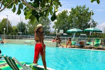 شقة فندقية Lianna Beach Resort